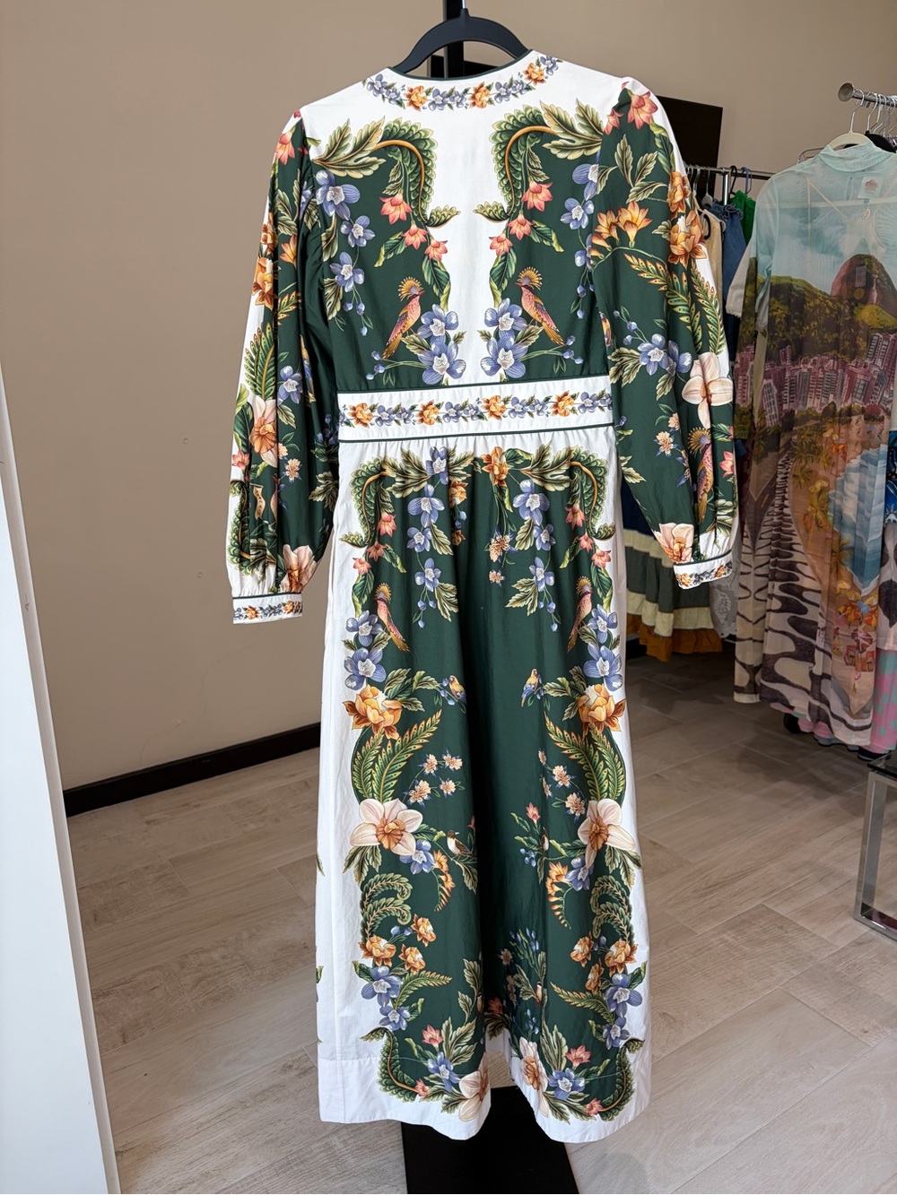 Farm Rio: Green Nature V Neck Buttoned
Maxi Dress - Picture 6 of 10